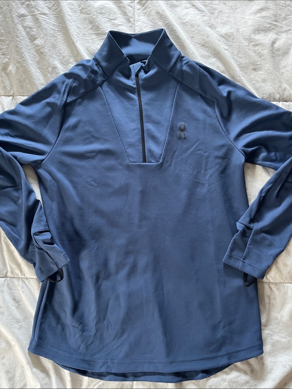 On Cloud Mens Running Climate shirt size XL Long Sleeve